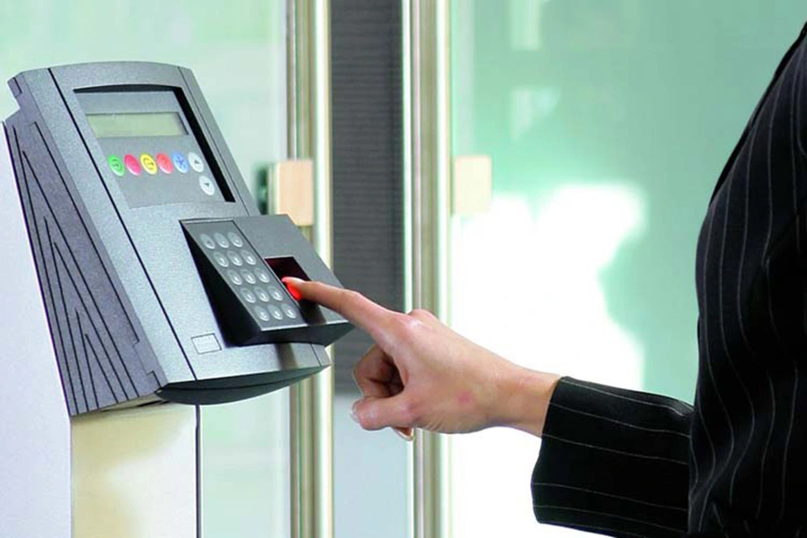 Cách chọn máy chấm công phù hợp cho doanh nghiệp