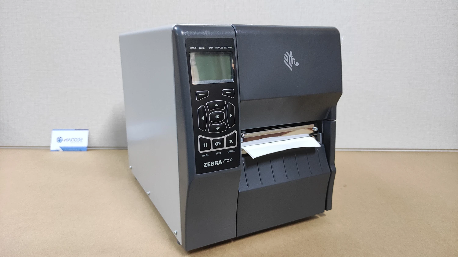 Máy in tem mã vạch Zebra ZT230 (203dpi)